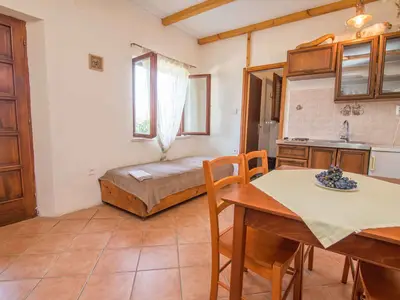 Ferienwohnung für 3 Personen (35 m²) in Ubli 7/10