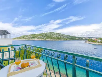 Ferienwohnung für 3 Personen (40 m²) in Otočić Planka 1/10