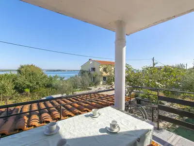 Ferienwohnung für 4 Personen (55 m²) in Tkon 3/10