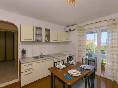 Ferienwohnung für 4 Personen (55 m²) in Tkon 6/10