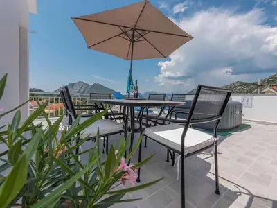 Ferienwohnung für 5 Personen (100 m²) in Zadvarje 7/10