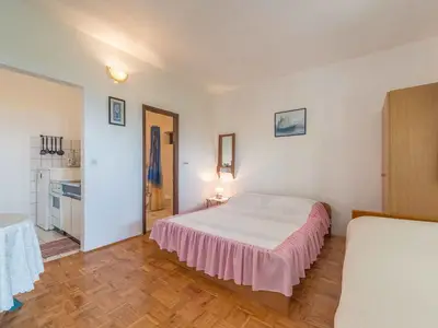Ferienwohnung für 2 Personen (24 m²) in Lokva Rogoznica 8/10