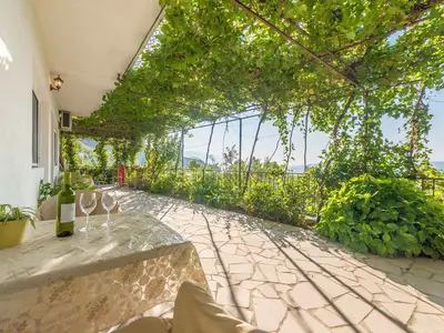 Ferienwohnung für 2 Personen (24 m²) in Lokva Rogoznica 3/10