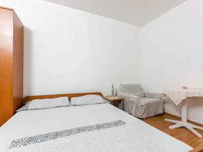 Ferienwohnung für 4 Personen (55 m²) in Lokva Rogoznica 9/10