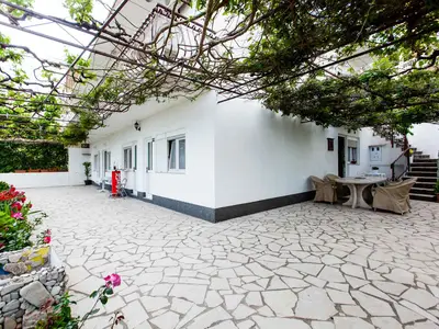 Ferienwohnung für 2 Personen (37 m²) in Lokva Rogoznica 9/10