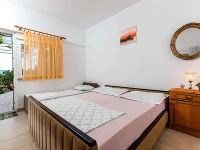Ferienwohnung für 2 Personen (37 m²) in Lokva Rogoznica 10/10