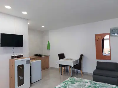 Ferienwohnung für 3 Personen (28 m²) in Juricani 10/10