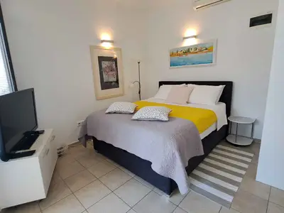 Ferienwohnung für 2 Personen (25 m²) in Malinska 9/10