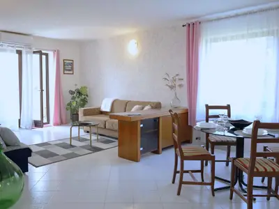 Ferienwohnung für 7 Personen (100 m²) in Umag 1/10