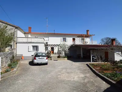 Ferienwohnung für 4 Personen (65 m²) in Bajčići 4/10