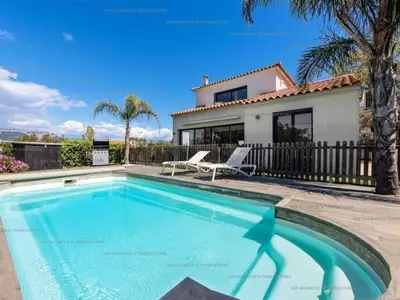 Ferienwohnung für 8 Personen (120 m²) in Six-Fours-les-Plages 4/10