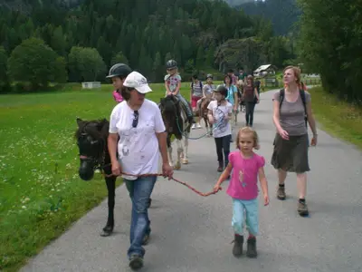 Ponywanderung am Bauernhof Stempf