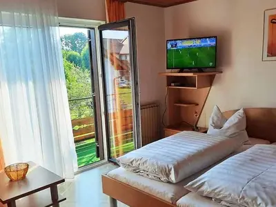 Ferienwohnung für 4 Personen (55 m²) in Weyregg am Attersee 4/10