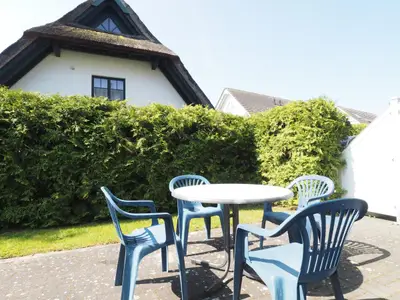 Gartenmöbel auf der Terrasse