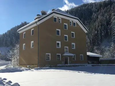 f0719892-54fb-4f41-850f-519f915078e7