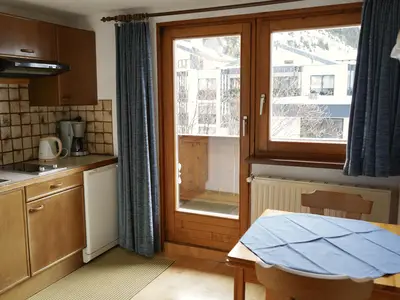 29CCED11-A4FB-4CF3-881C-70BF5945BAF9_1_201_a