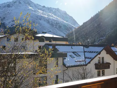 8105B397-3AE0-460B-A7AC-792AAC4B7977