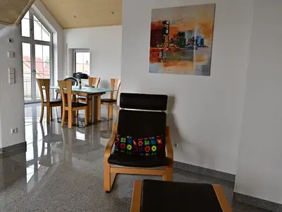 0D6AE0A8-46FF-486A-8D65-34DCE038CABC