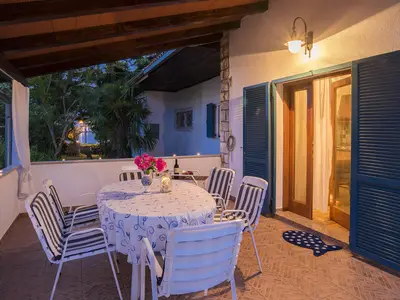 Ferienwohnung für 4 Personen (75 m²) in Vodice 1/10