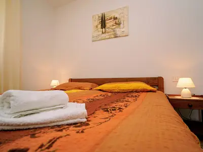 Ferienwohnung für 2 Personen (36 m²) in Vodice 6/10