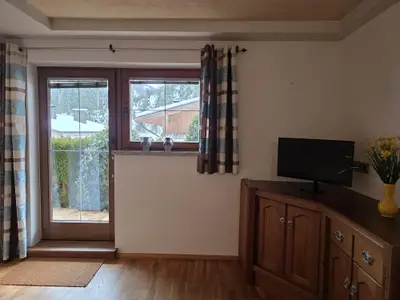 Wohnraum mit Ausgang zur Terrasse