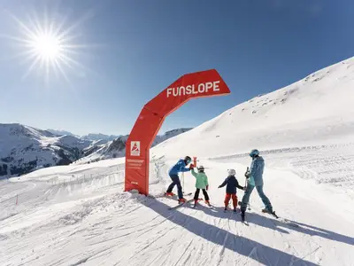 Familienurlaub _ Family Holiday Skicircus Saalbach