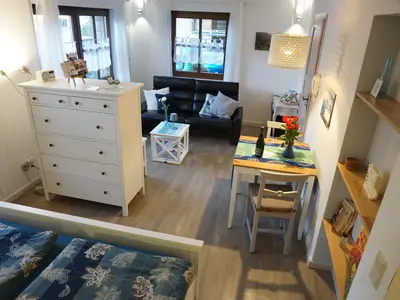 Blick ins Wohn-/Schlafzimmer