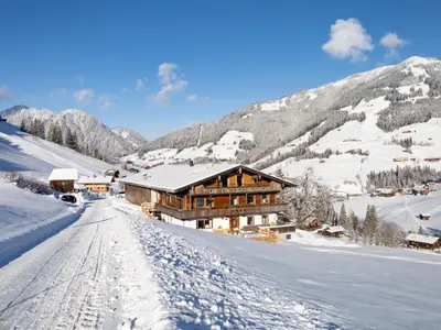 Außenseite Ferienhaus [Winter]