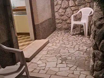 Ferienwohnung für 3 Personen (30 m²) in Dramalj 3/10