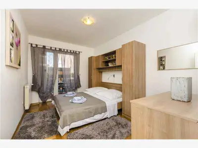 Ferienwohnung für 4 Personen (50 m²) in Srima 10/10