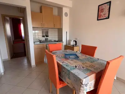 Ferienwohnung für 4 Personen (50 m²) in Vodice 1/10