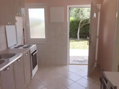 Ferienwohnung für 2 Personen (24 m²) in Ika 4/10