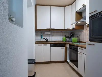 FE58CD69-471D-4813-A079-0D3385ADB4C0