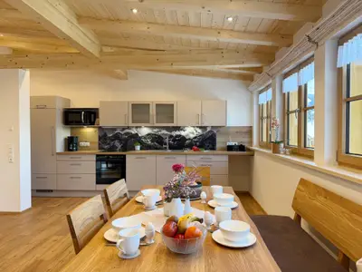 Essbereich mit Küchenzeile Fewo Alpenrose