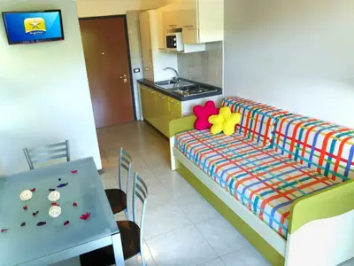 Ferienwohnung für 5 Personen (45 m²) in Bibione 2/10