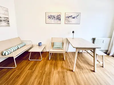 Esstisch mit Sitzbank im Wohnbereich