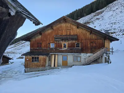 Außenseite Ferienhaus [Winter]