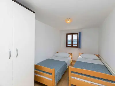 Ferienwohnung für 6 Personen (50 m²) in Krapanj 5/10