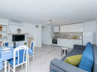 Ferienwohnung für 6 Personen (50 m²) in Krapanj 7/10