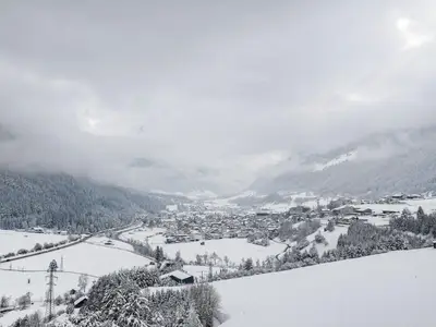 Panoramaaussicht ins Stubaital