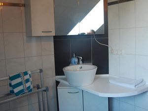 18991608-Ferienwohnung-4--300x225-4