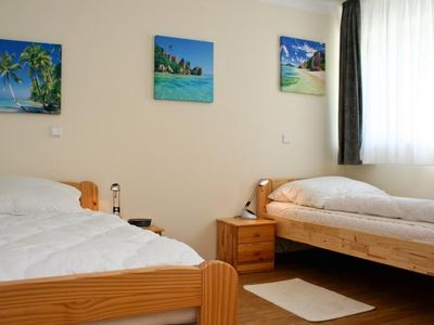 FeWo2 Falkenhorst - Meer-Zimmer - Bild 05 - LoRes_