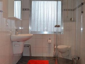 3794190-Ferienwohnung-4--300x225-5