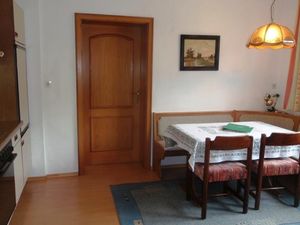 18583208-Ferienwohnung-4--300x225-3