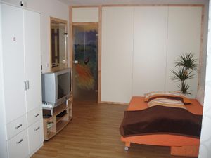 18583720-Ferienwohnung-6--300x225-5