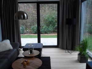 18778927-Ferienwohnung-4--300x225-5