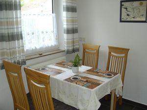 19290280-Ferienwohnung-4--300x225-4