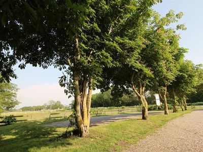 ausreichend Parkplätze vorhanden,Golfplatz nebenan