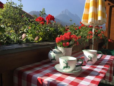 Südbalkon mit Bergblick