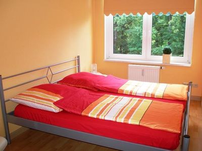 Schlafzimmer 2